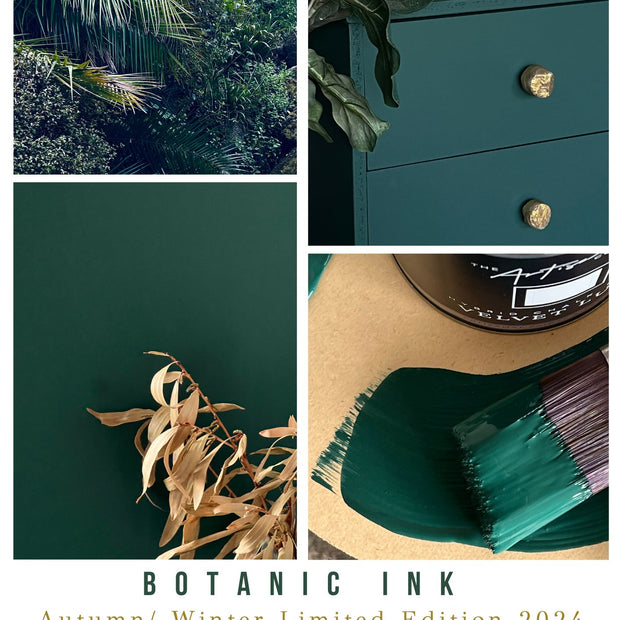 Living space with Botanic Ink Velvet Luxe – moody artisan green tone