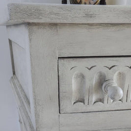 Create a french look with Vintro Coloured Waxes