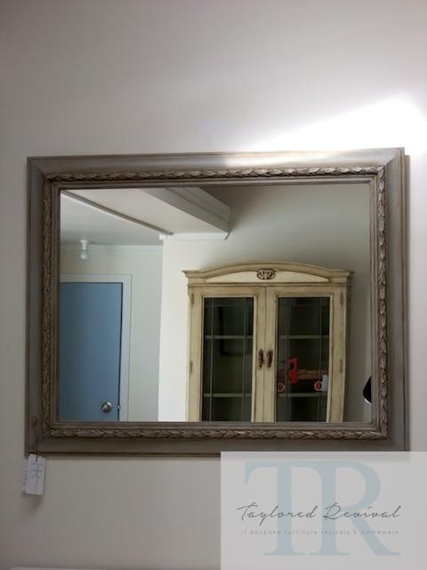 Not For Sale - Bian: Beautiful vintage mirror in grey and gold