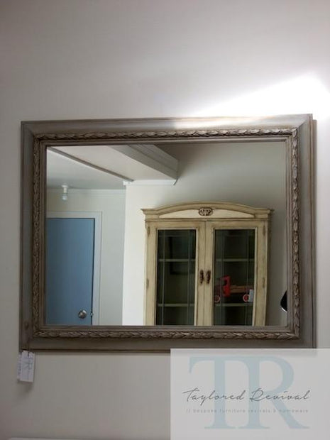 Not For Sale - Bian: Beautiful vintage mirror in grey and gold