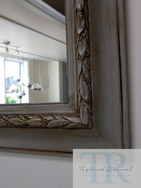 Not For Sale - Bian: Beautiful vintage mirror in grey and gold