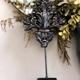 Gabriele -Hand Painted Fleur De Lis