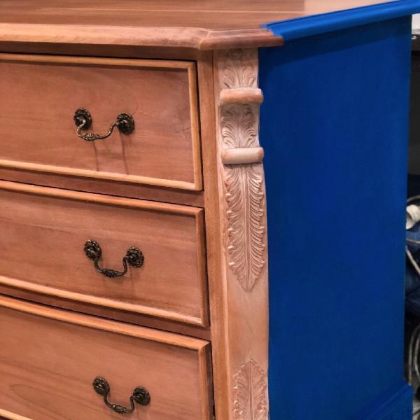 Vintro Cobalt in a flat textured finish