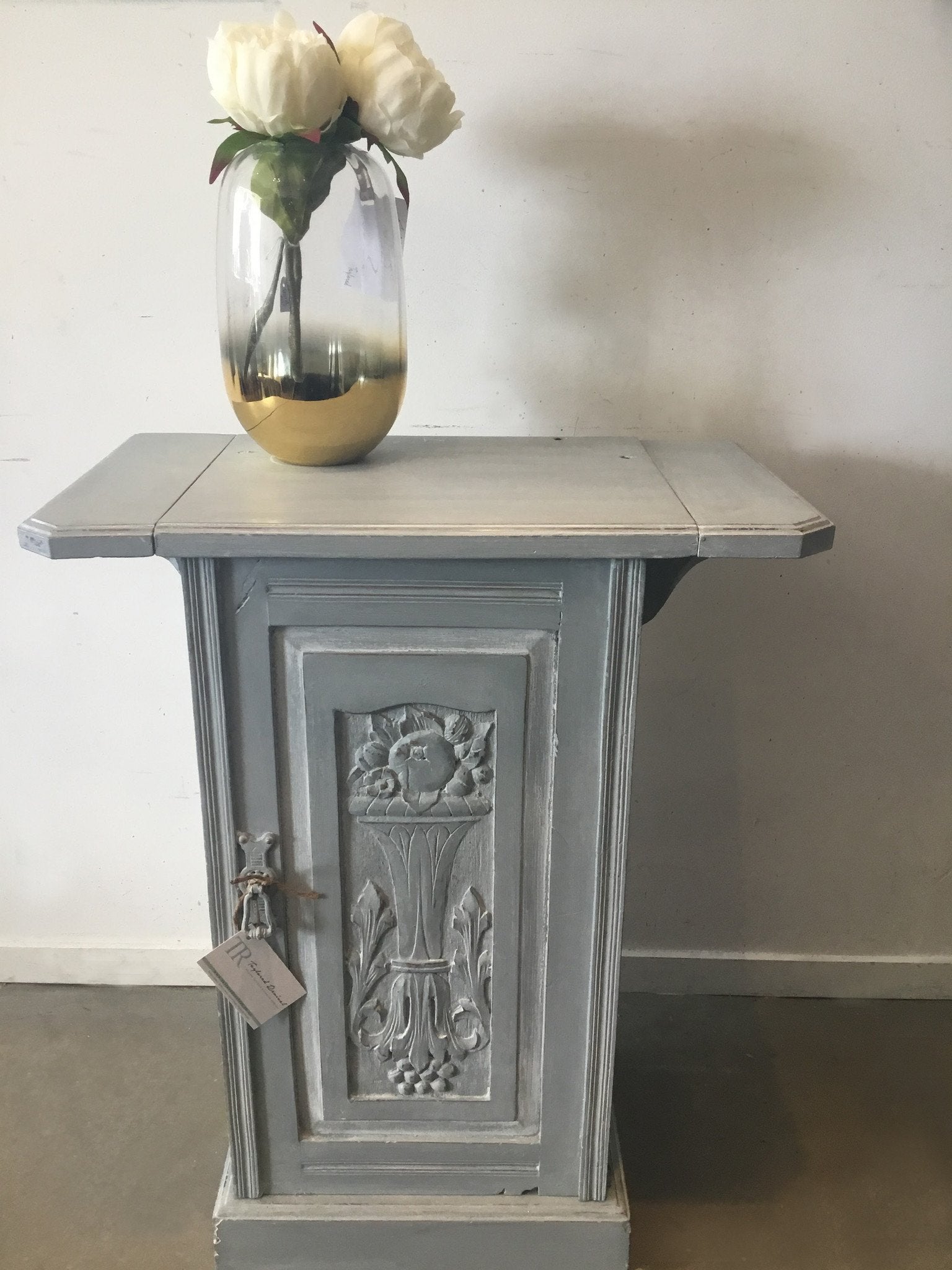 Not For Sale - Lilly: Antique drop-leaf side table