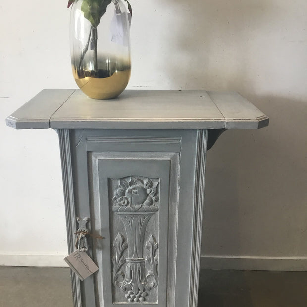 Not For Sale - Lilly: Antique drop-leaf side table