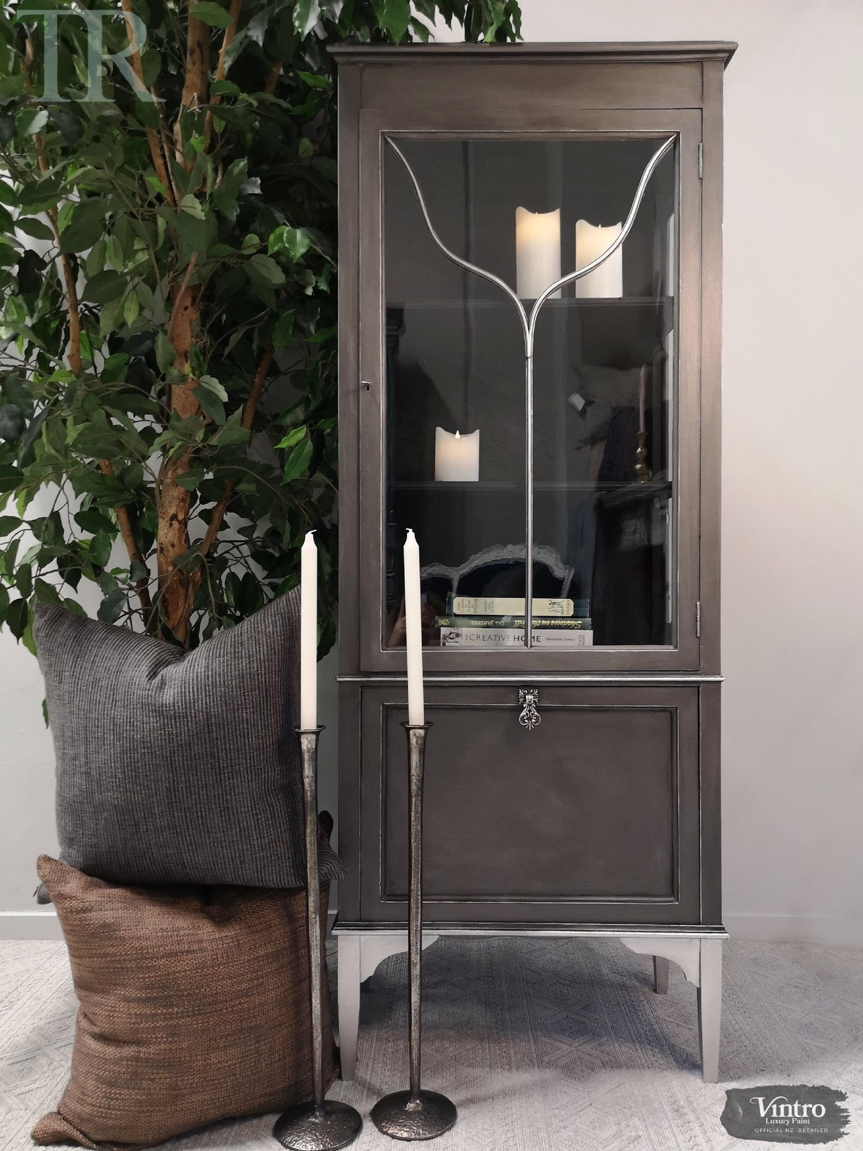 Not For Sale - Alisa: Small glass display cabinet