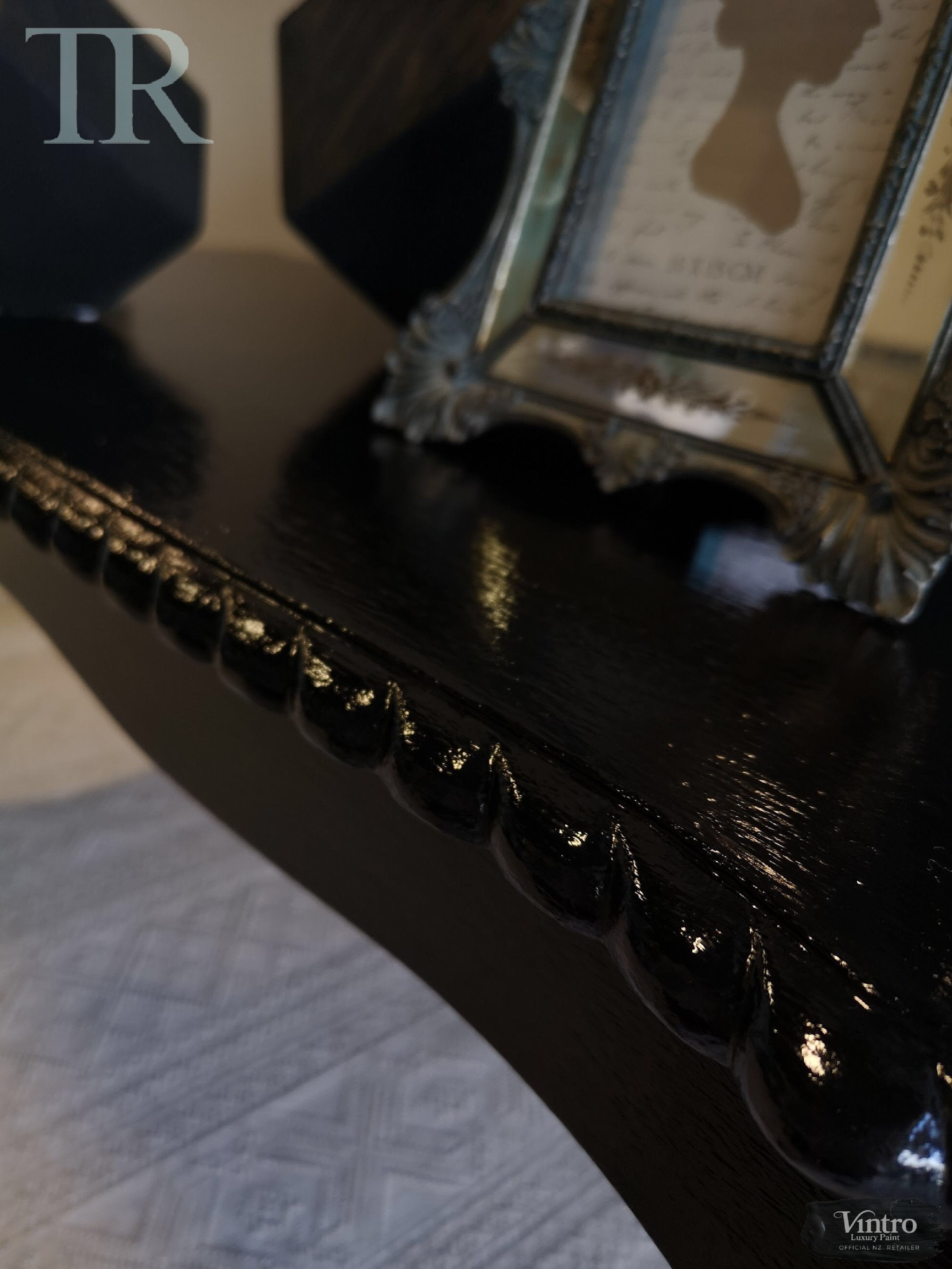 Not For Sale - Agatha: Vintro gloss lacquered  queen anne style coffee/ side table