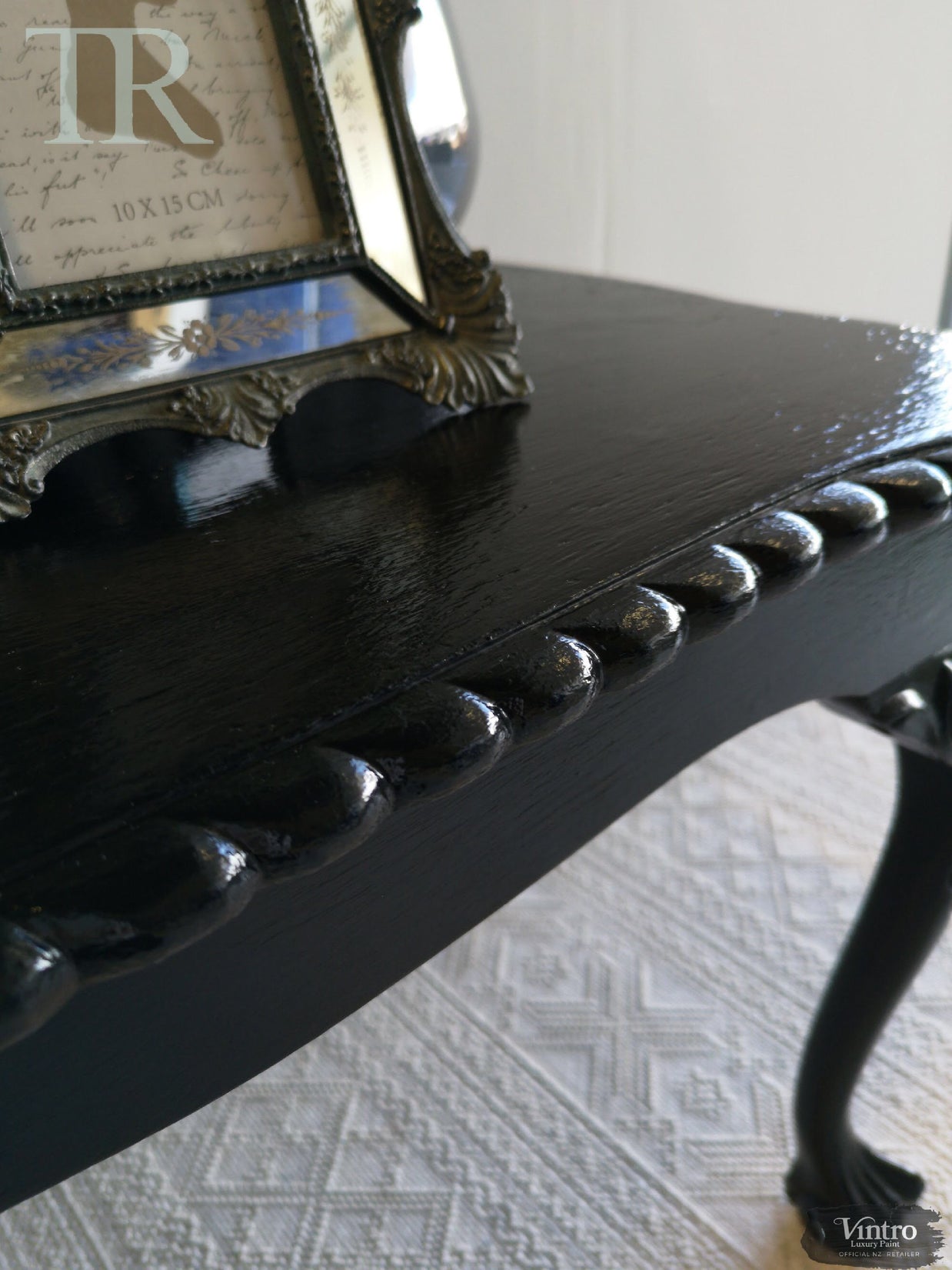 Not For Sale - Agatha: Vintro gloss lacquered  queen anne style coffee/ side table