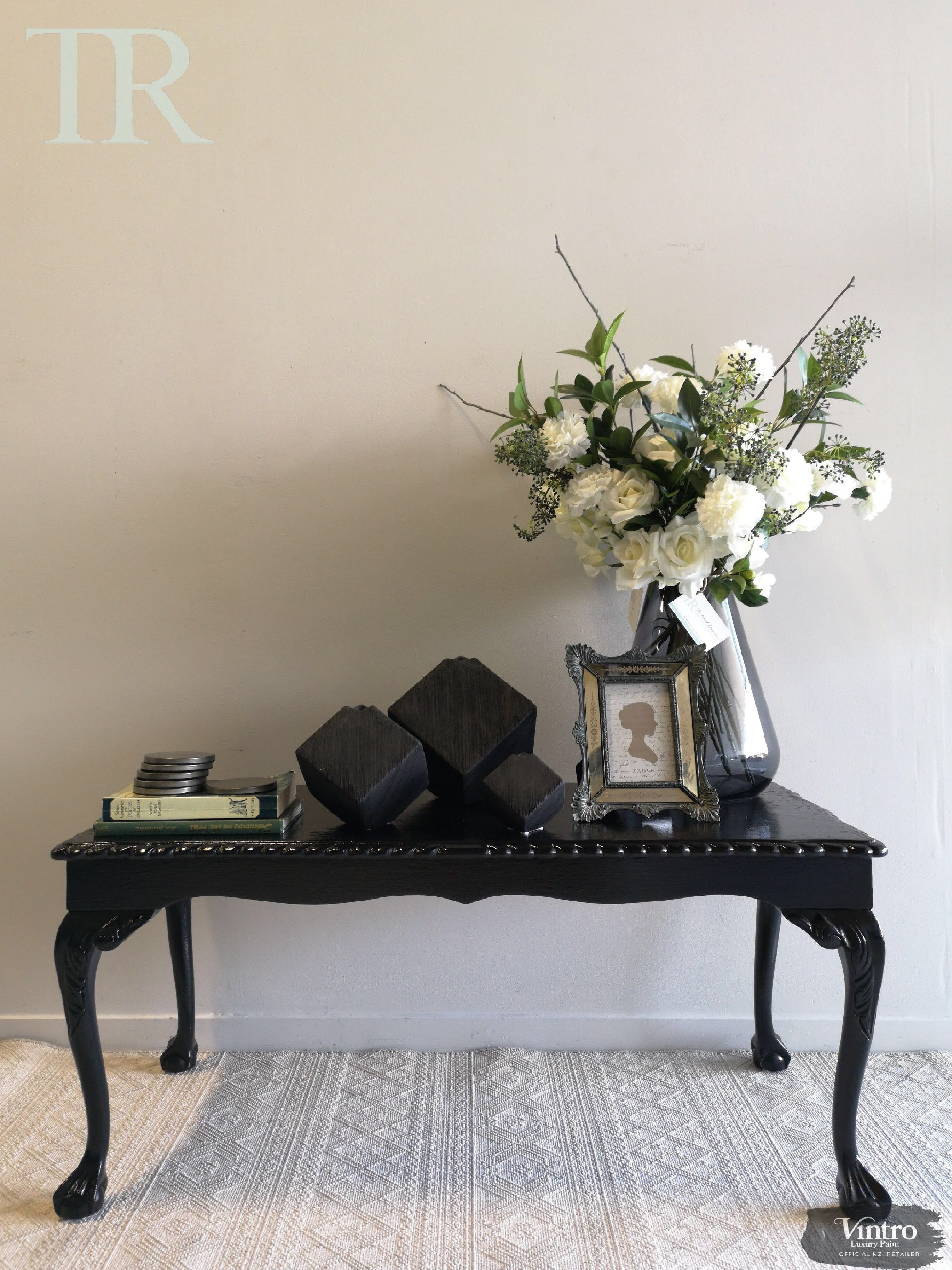 Not For Sale - Agatha: Vintro gloss lacquered  queen anne style coffee/ side table