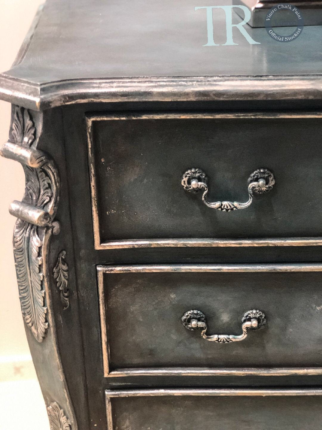 Chiswick House, Crystal Vintro Chalk Paint with coloured waxes
