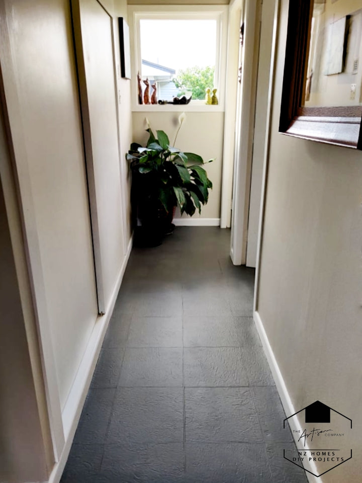 Painted Tiles: Hallway & Bathroom makeover by Jen S