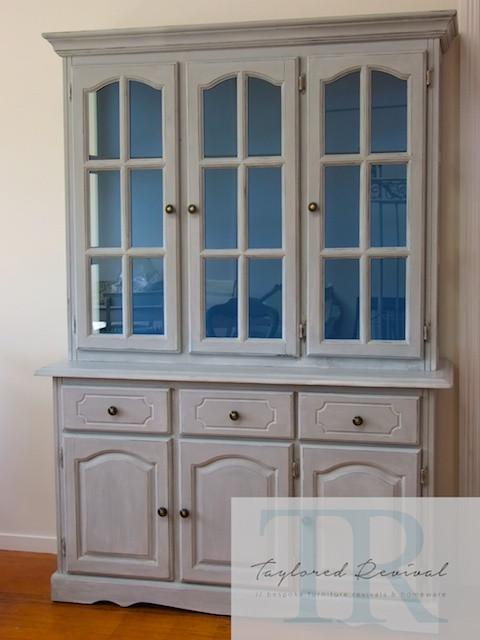 Not For Sale - Shirley: Beautiful grey display cabinet with blue inners