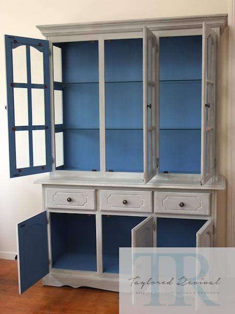 Not For Sale - Shirley: Beautiful grey display cabinet with blue inners