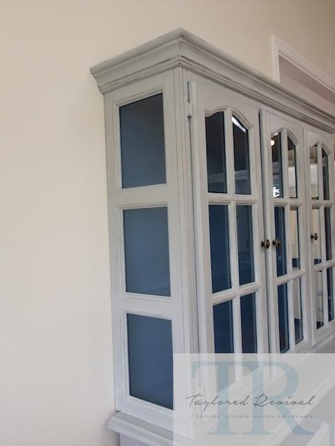 Not For Sale - Shirley: Beautiful grey display cabinet with blue inners