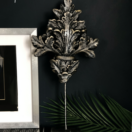 Gabriele -Hand Painted Fleur De Lis