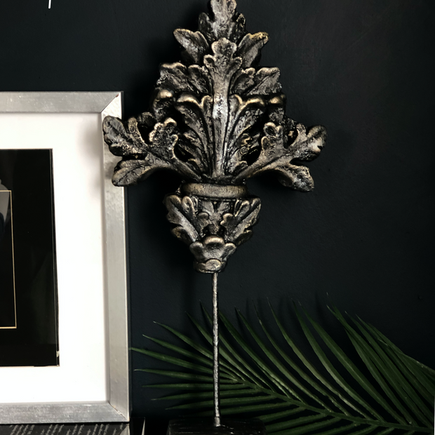 Gabriele -Hand Painted Fleur De Lis