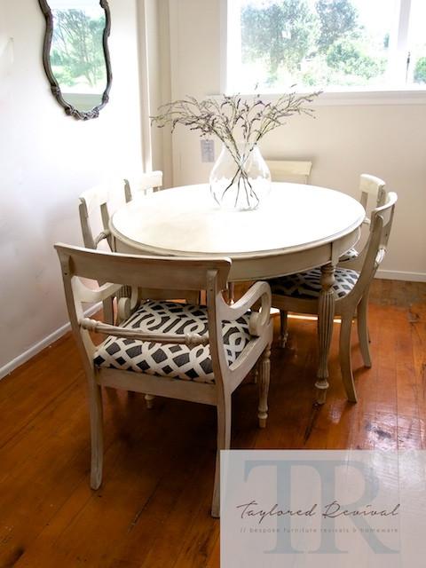 Not For Sale - The Mason's: Regency dining suite with linen lattice upholstery