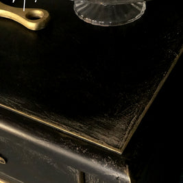 Luxuriously Textured & Rustic