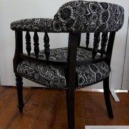 commissioned captains chair