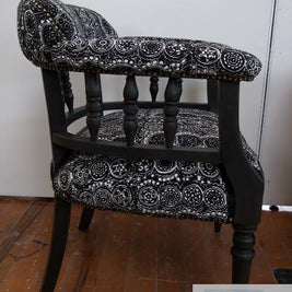 commissioned captains chair